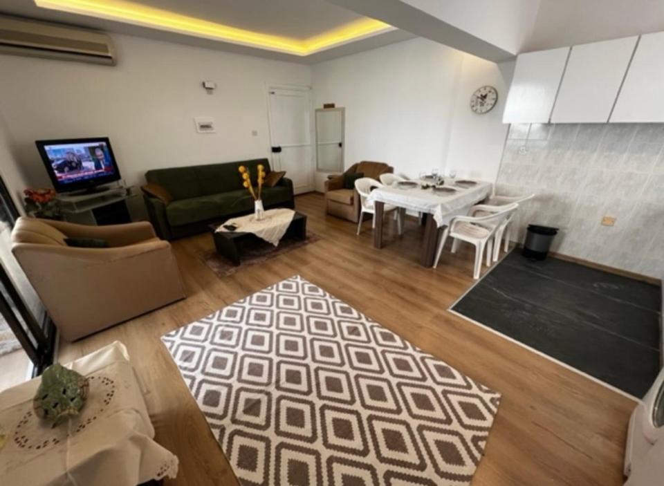 Girne Center 3 Rooms 150 M To Beach Luaran gambar